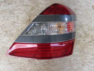 Mercedes Tail Light, Rear Right A2218200464 07-09 W221 S Class S550